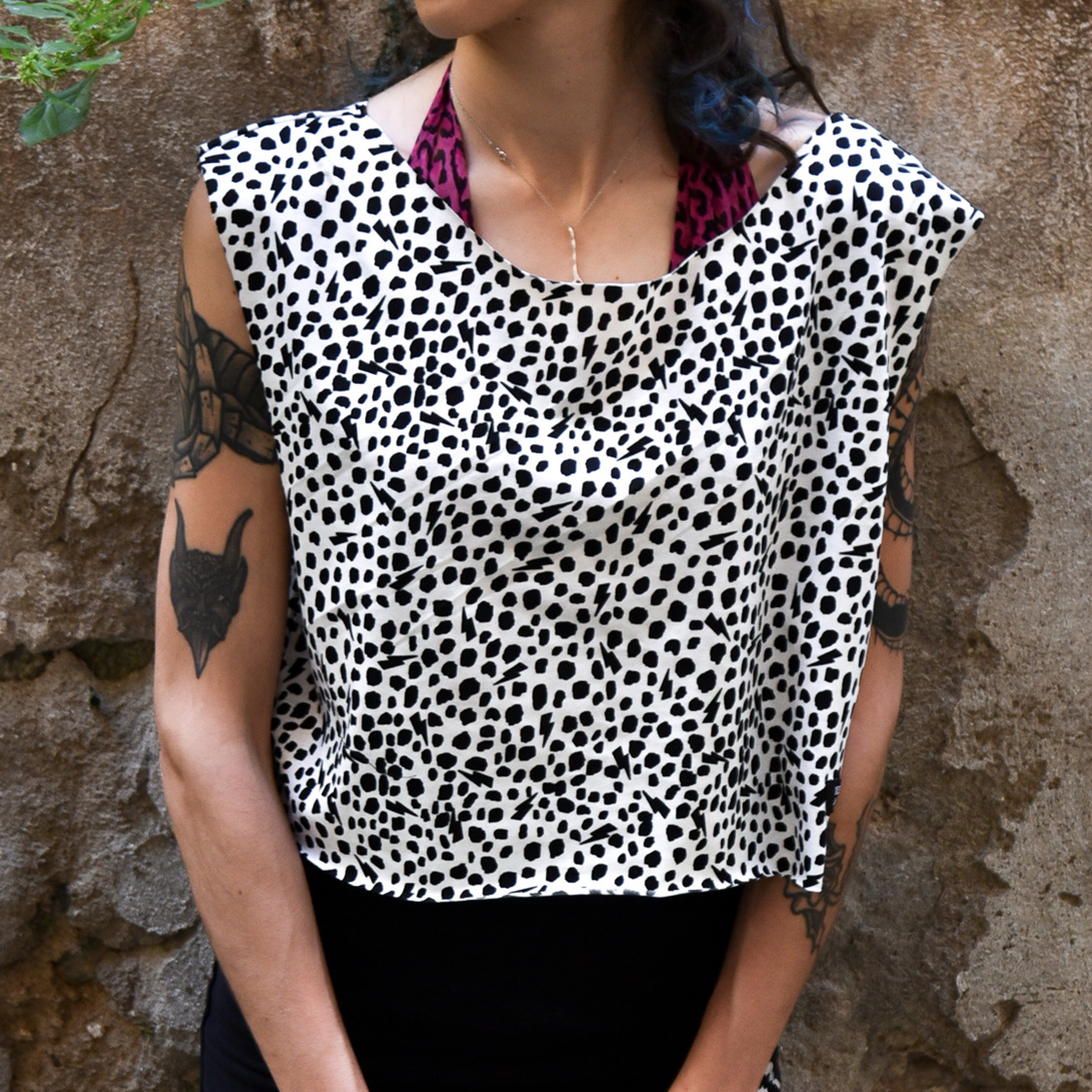black and whitre animal print crop top