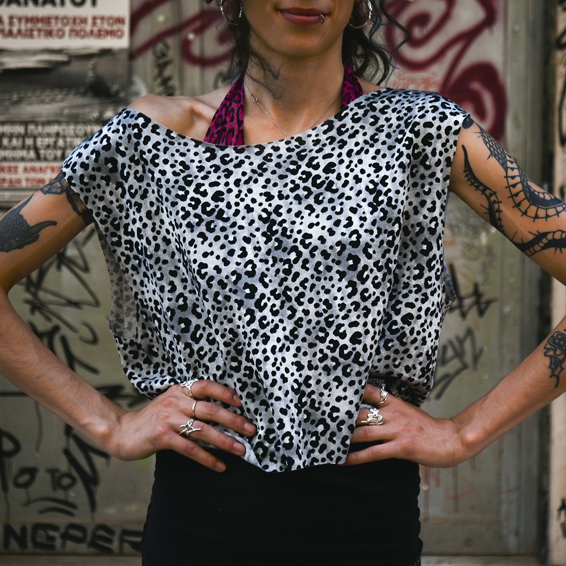 grey leopard crop top